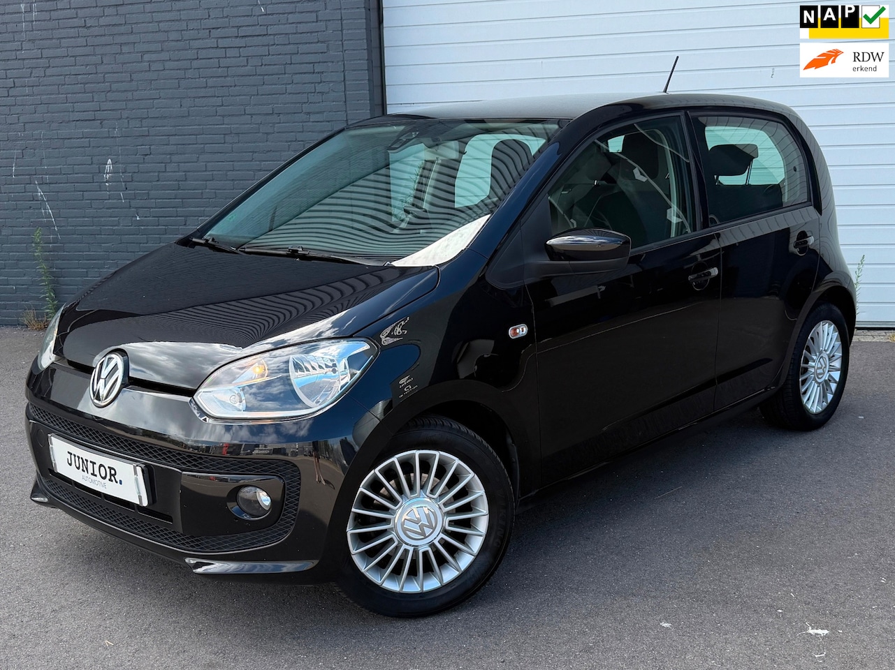 Volkswagen Up! - 1.0 high up! BlueMotion AIRCO/NAVIGATIE/LMV/5DEURS - AutoWereld.nl