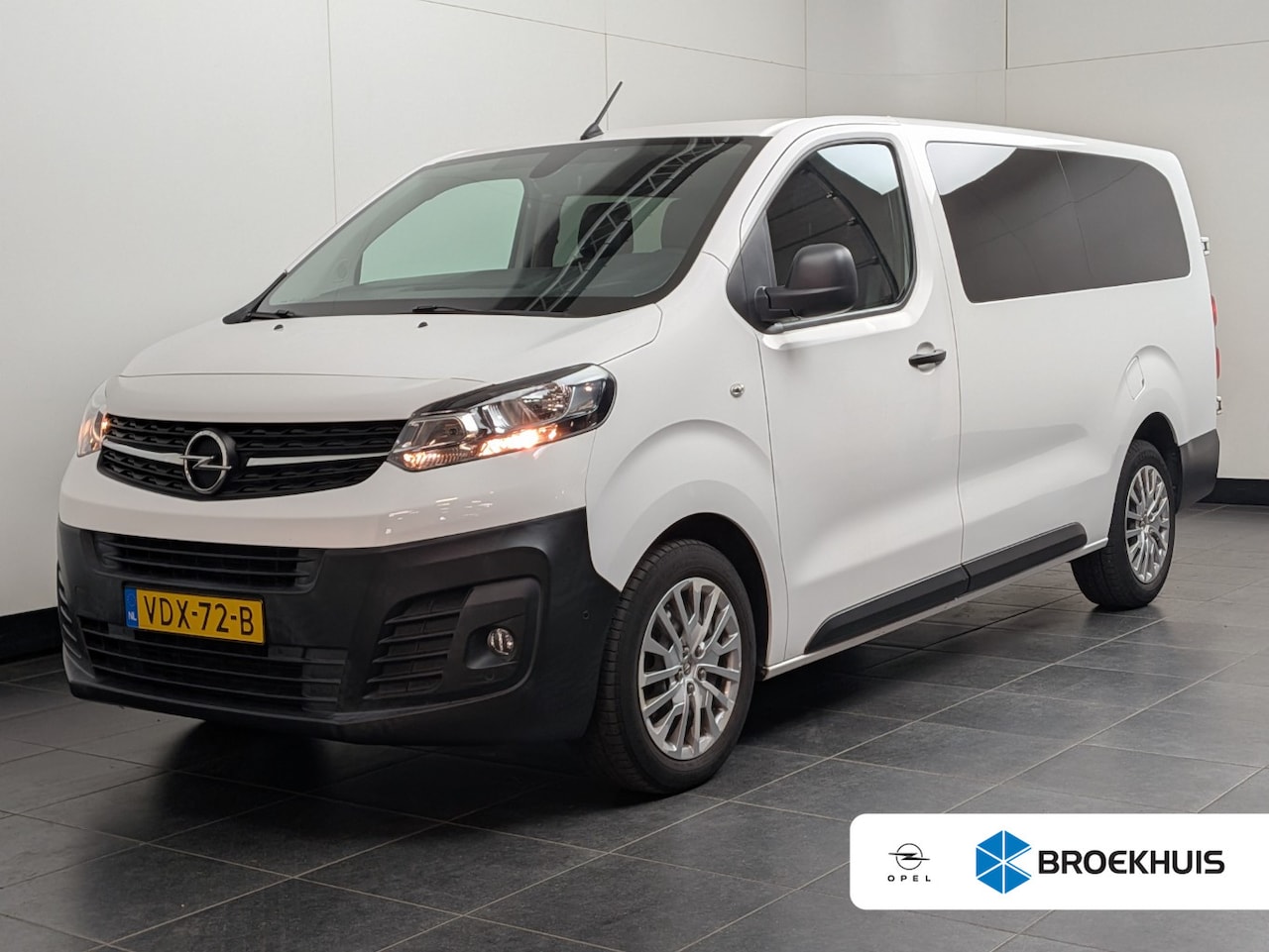 Opel Vivaro - 1.5 CDTI L3H1 DC Selection 1.5 CDTI L3H1 DC Selection - AutoWereld.nl