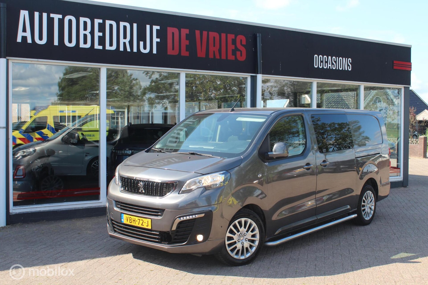 Peugeot Expert - Bestel 2.0 BlueHDI 120 Long Asphalt DC Carplay - AutoWereld.nl