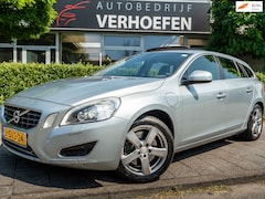 Volvo V60 - 2.4 D6 AWD Plug-In Hybrid Pure Limited - PANORAMADAK - AUTOMAAT - STOELVERW - PARK CAMERA