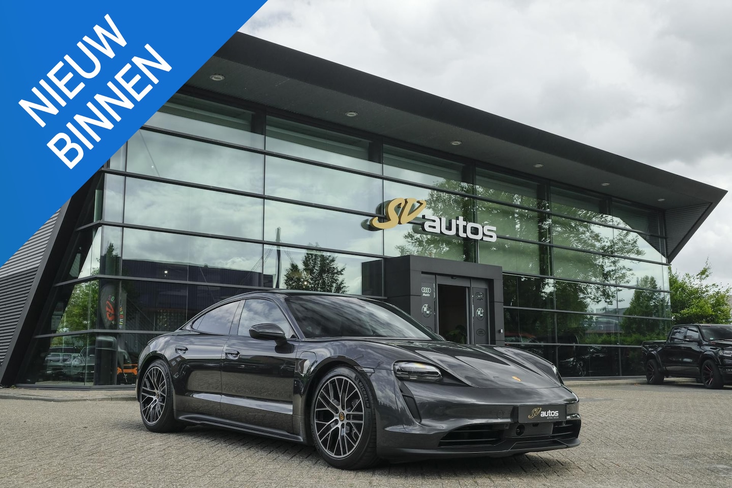Porsche Taycan - Performance Plus 476pk 93,4 kWh Panoramadak *BTW* Luchtvering Bose Comfortstoelen NLauto 1 - AutoWereld.nl