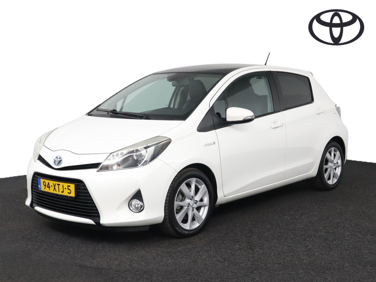Toyota Yaris - 1.5 Full Hybrid Dynamic | Panoramadak | Cruise Control | Parkeercamera | - AutoWereld.nl