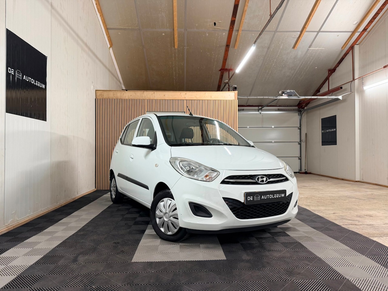 Hyundai i10 - 1.1 i-Drive | 5drs | Distr Vervangen | Volledig onderhouden - AutoWereld.nl