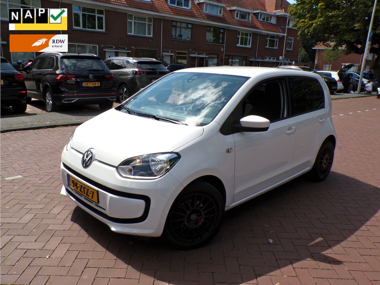 Volkswagen Up! - 1.0 move up! BlueMotion ORG KM NAP TEL NAVI.... DISTRIBUTIERIEM VERVANGEN BIJ 125.400.... - AutoWereld.nl