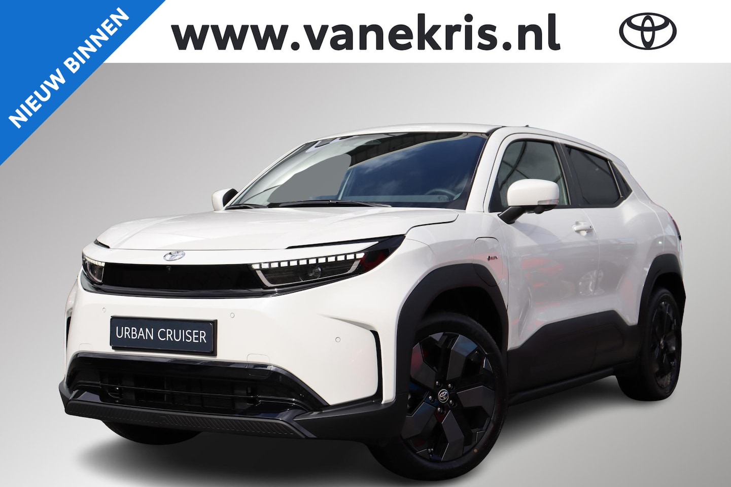 Toyota Urban Cruiser - Executive 61 kWh Executive 61 kWh, JBL, 360 Camera, € 2500 Inruil Voordeel ! Adaptieve cruise control, Appl - AutoWereld.nl