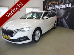 Skoda Octavia Combi - 1.5 e-TSI Business Edition Trekhaak | Cruise | LED | Privacyglas | LMV 16"| NL auto | 1e e