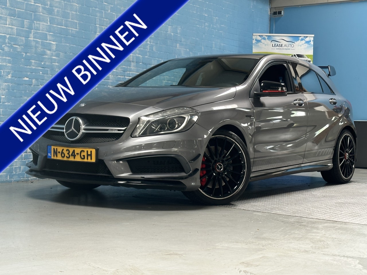 Mercedes-Benz A-klasse - AMG 45 4MATIC AMG SPORT / LEER / LMV /470pk Auto rijd goed - AutoWereld.nl