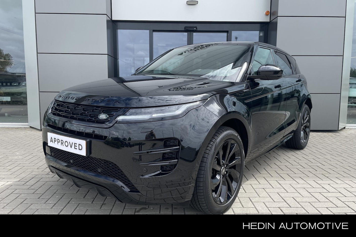 Land Rover Range Rover Evoque - 1.5 P270e PHEV AWD Hoxton Edition | Head Up Display | Panoramisch schuifdak | Black Exteri - AutoWereld.nl