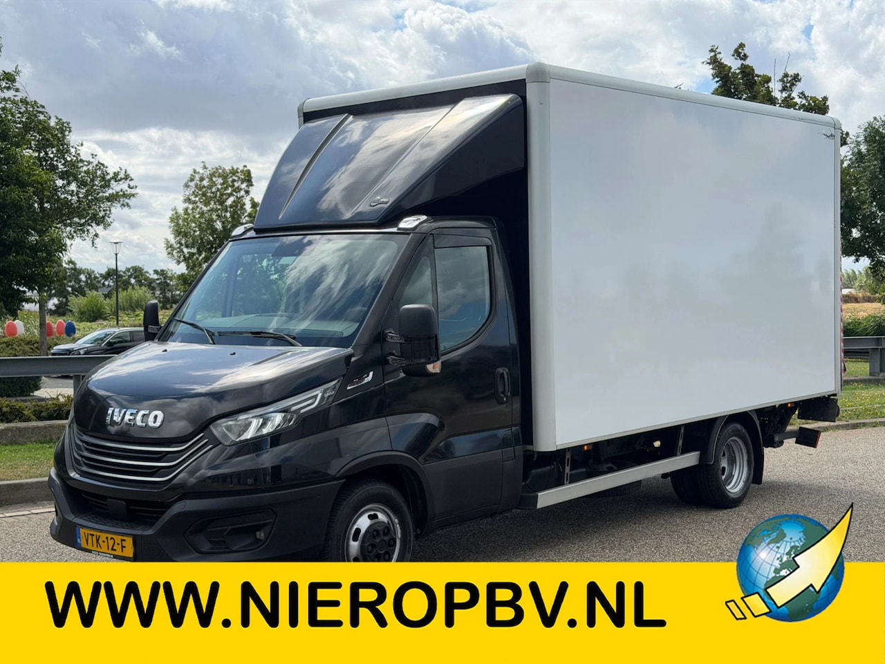 Iveco Daily - 40C18 Bakwagen Laadklep Zijdeur Automaat Airo Navi Cruisecontrol EURO 6 - AutoWereld.nl