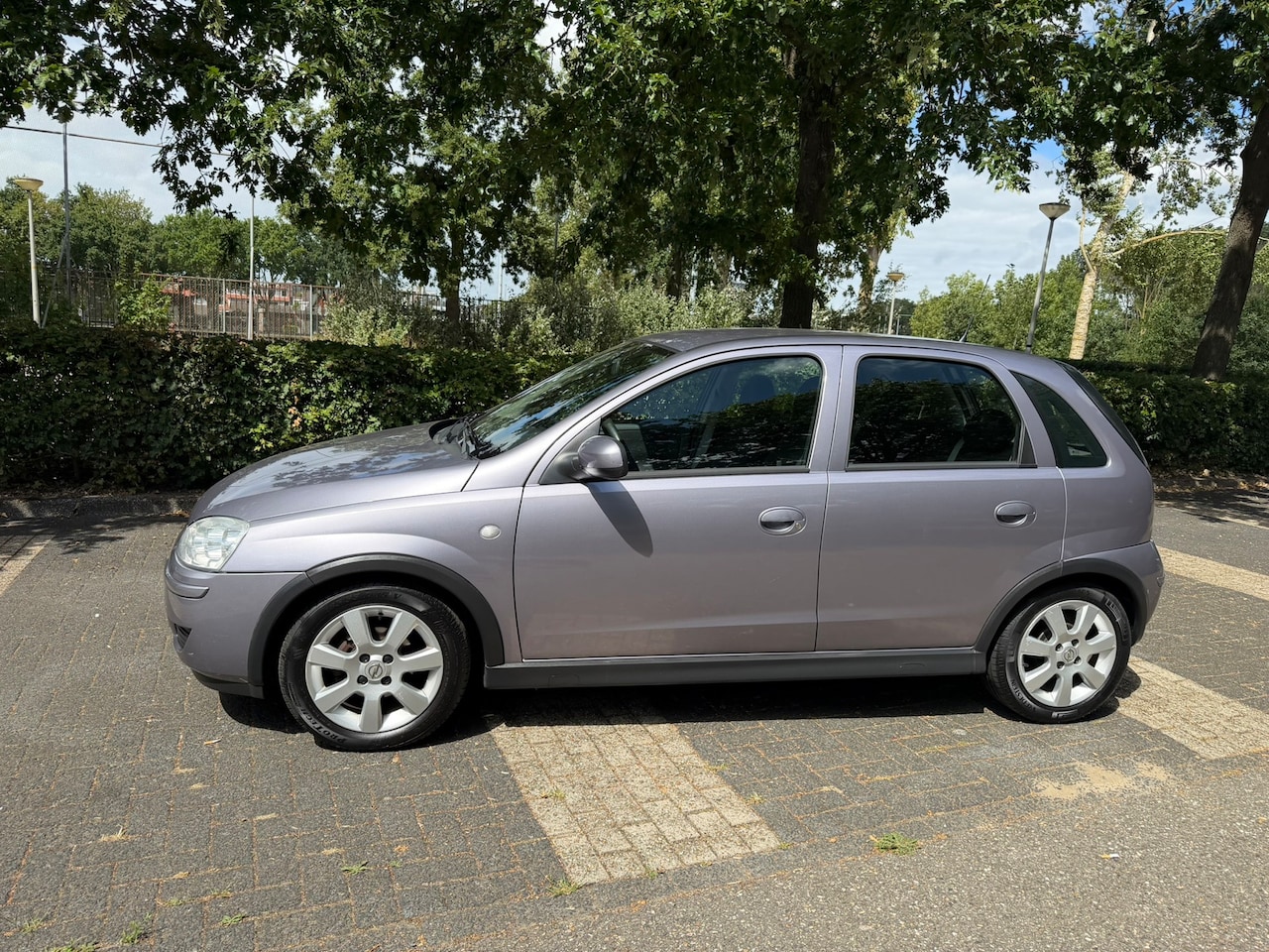 Opel Corsa - 1.2-16V Silverline 1.2-16V Silverline - AutoWereld.nl