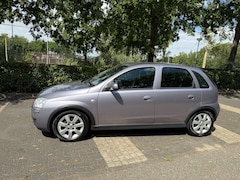 Opel Corsa - 1.2-16V Silverline