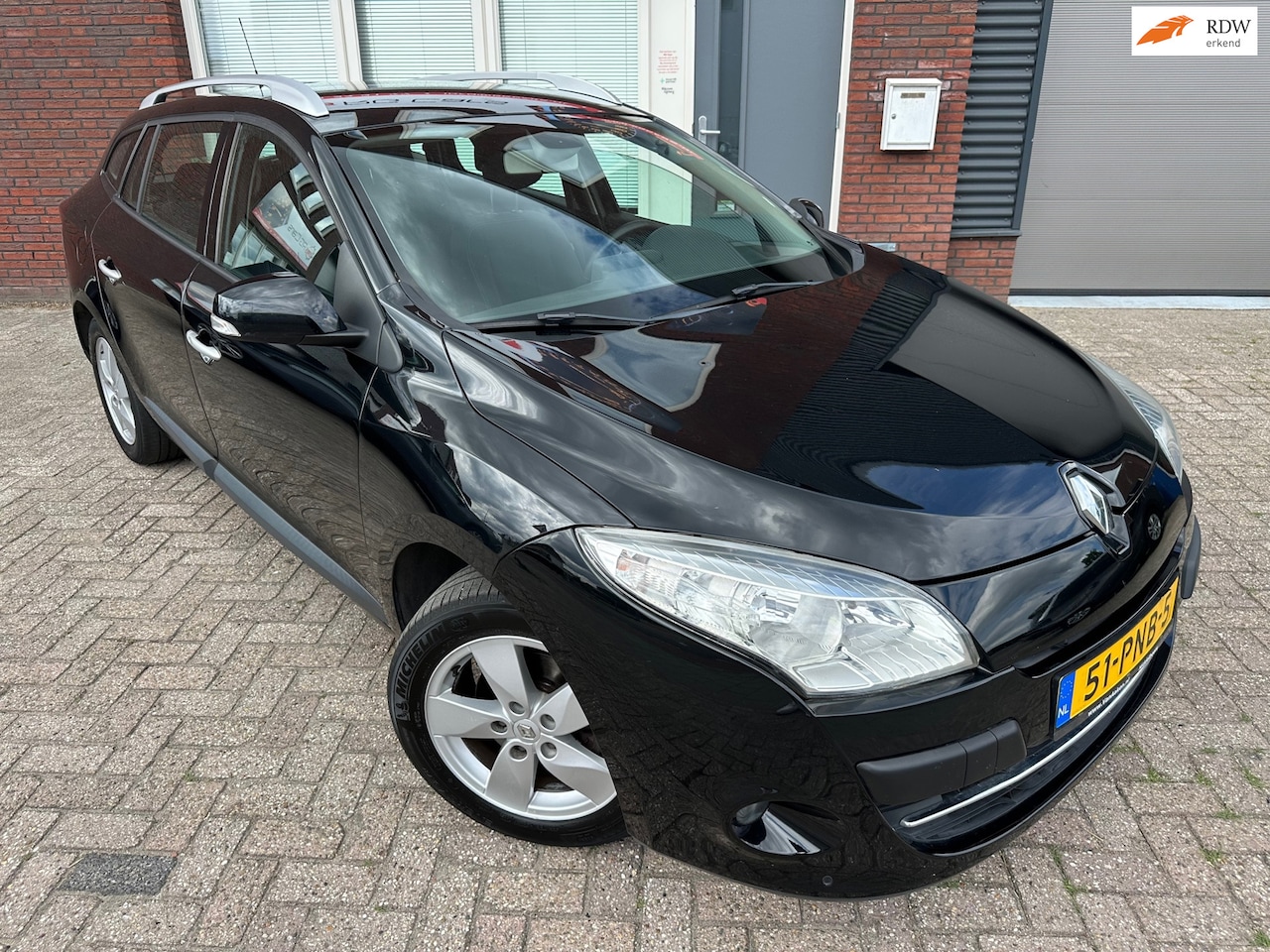 Renault Mégane Estate - 1.6 Dynamique / Navi / PDC / Clima / Cruise / NAP - AutoWereld.nl
