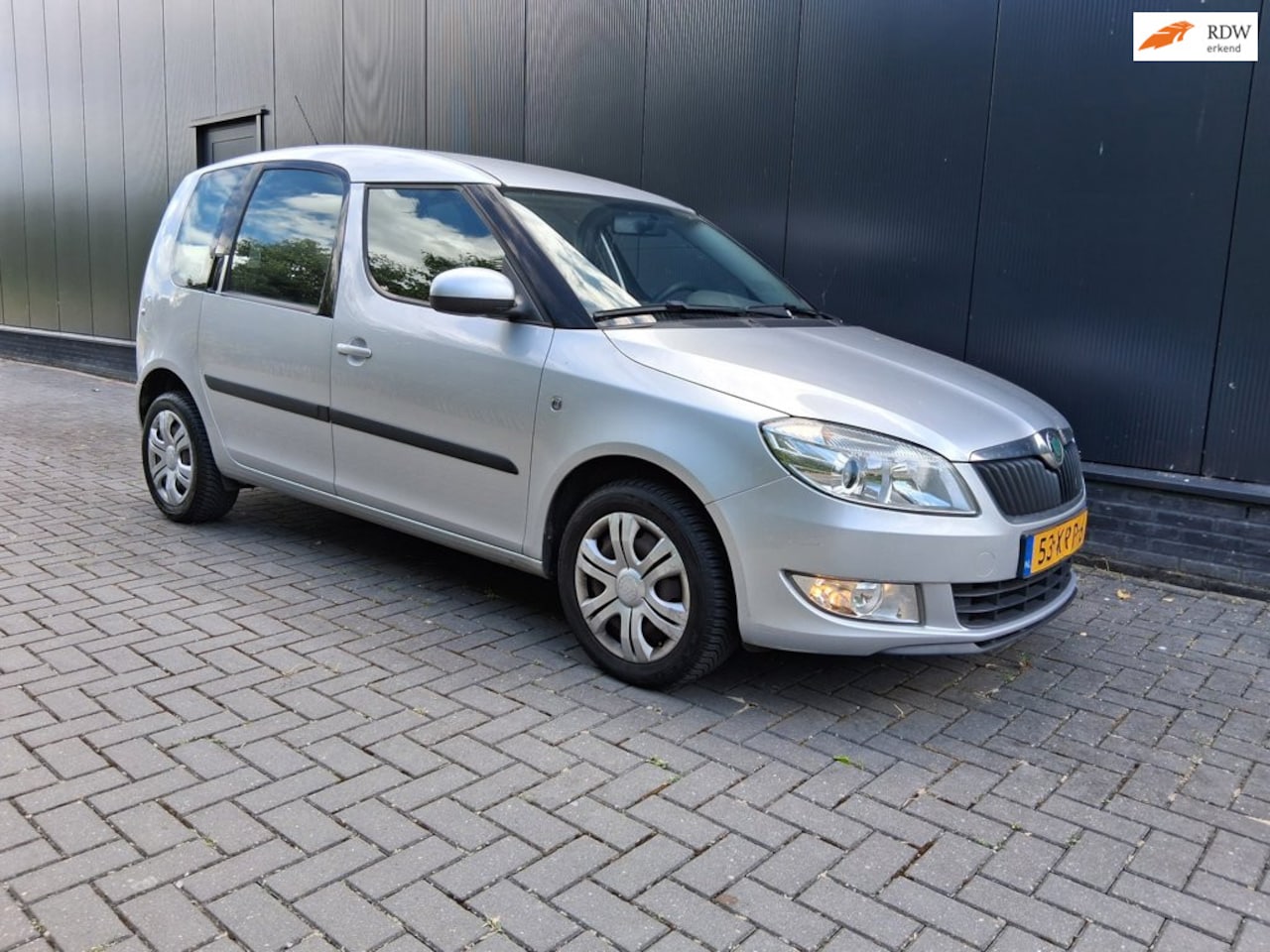 Skoda Roomster - 1.2 TSI Scout / apk 10-6-2027 - AutoWereld.nl