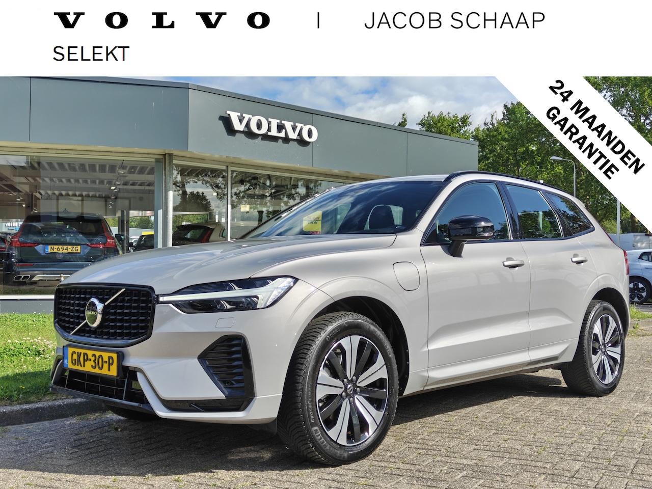 Volvo XC60 - T6 AWD 350PK Plug-in Hybrid Plus Dark | Long Range | Trekhaak | Carplay | Elektr. Stoelen. - AutoWereld.nl