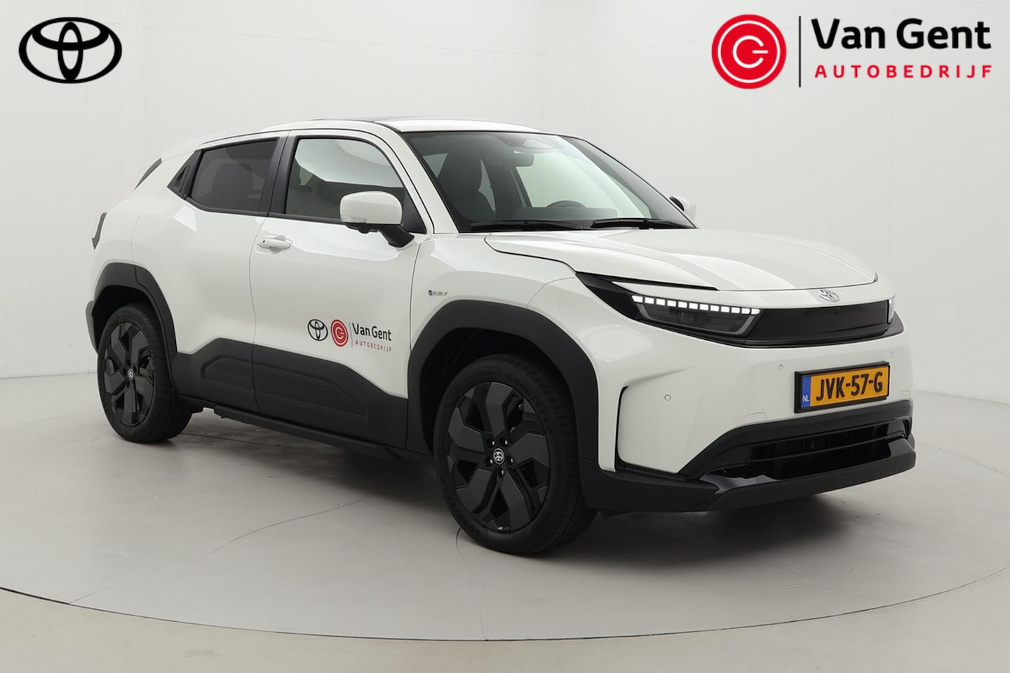 Toyota Urban Cruiser - Executive 61 kWh | Panoramadak | Dodehoek detectie | JBL | 360 camera | Apple Carplay / An - AutoWereld.nl