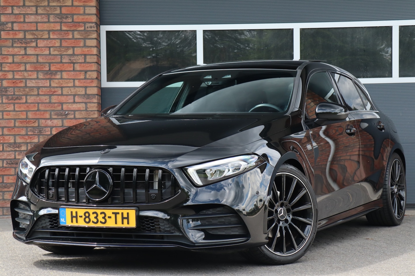 Mercedes-Benz A-klasse - 200 Business Solution AMG 200 Business Solution AMG, Pano - AutoWereld.nl
