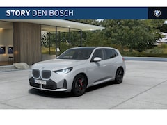BMW X3 - 30e xDrive M Sport Automaat / Panoramadak / Trekhaak / Sportstoelen / Adaptieve LED / Comf