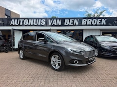Ford S-Max - 1.5 Titanium 7Pers|Xenon|Navi|Cruise|Camera|Carplay|Clima|Trekhaak|Stoelverw|Elek Pakket|N
