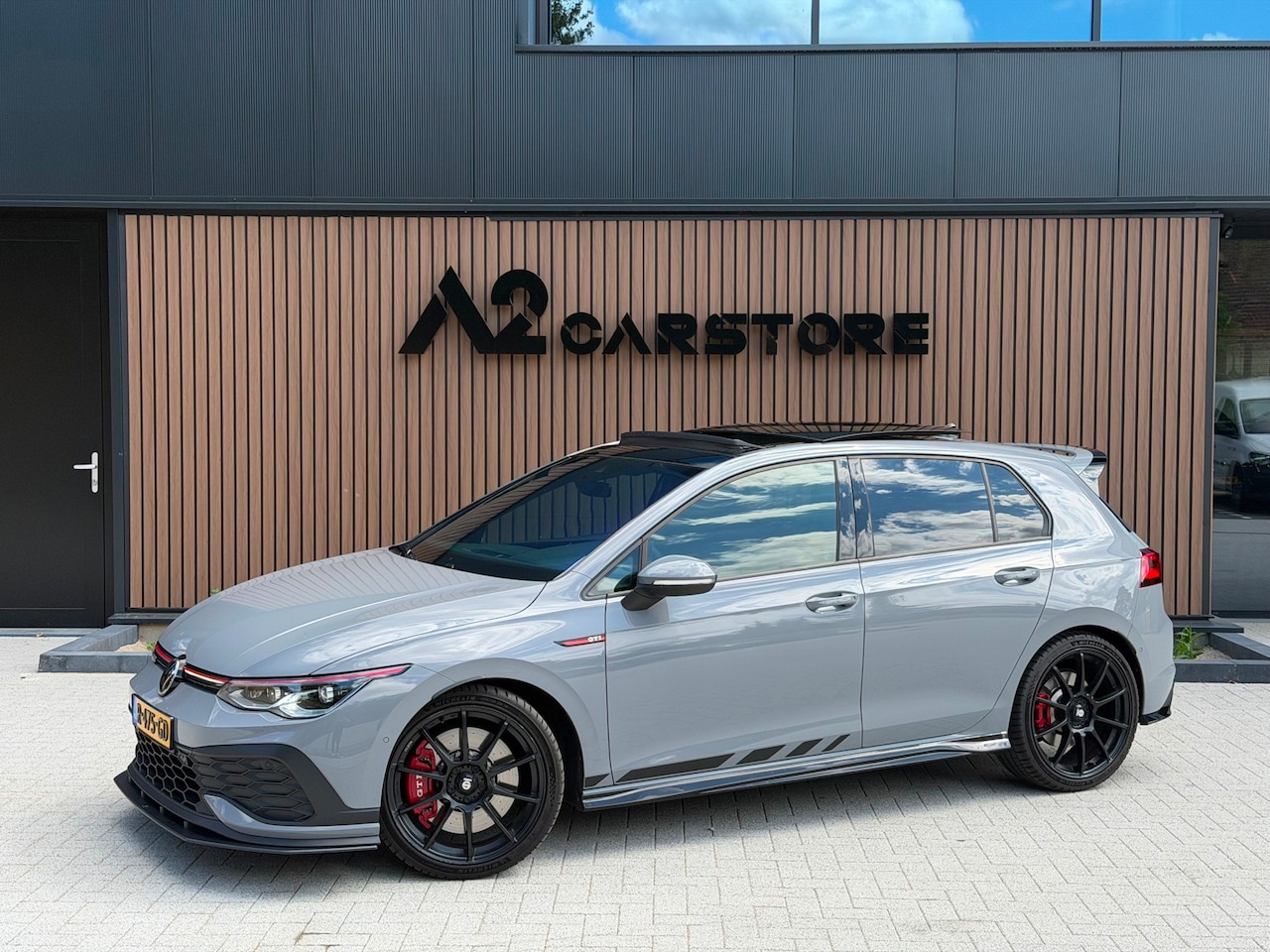 Volkswagen Golf - 2.0 TSI GTI CLUBSPORT MILLTEK MAXTON PANO - AutoWereld.nl