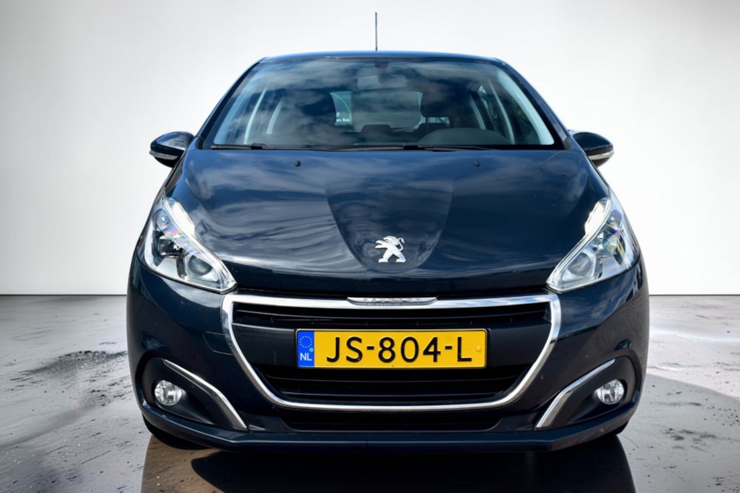 Peugeot 208 - 1.2 PureTech Blue Lion 1.2 PureTech Blue Lion, Trekhaak, Parkeerhulp, Airco, Navigatie