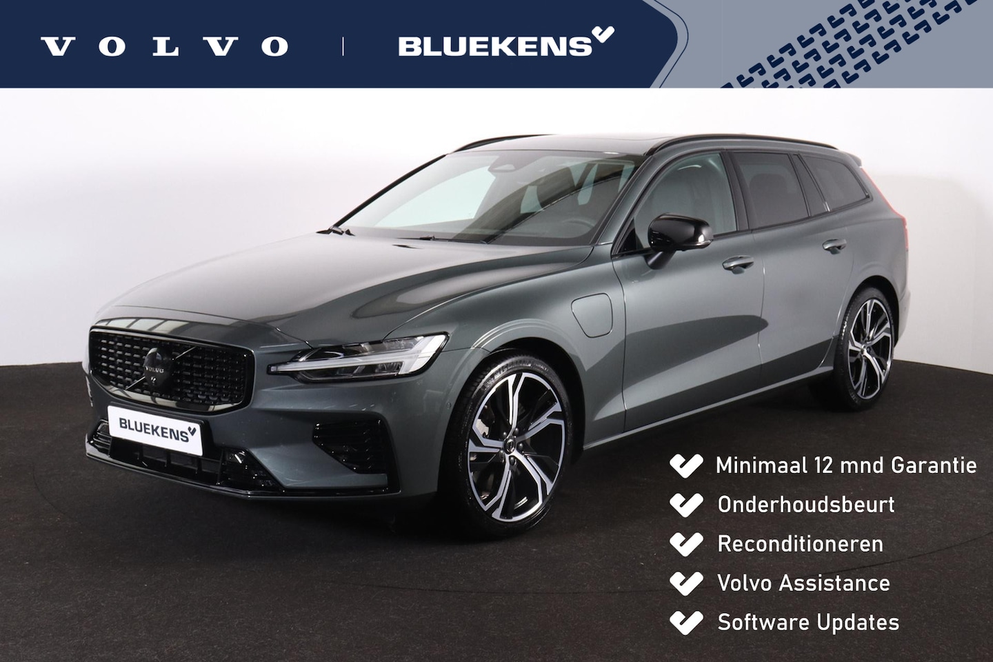 Volvo V60 - T8 AWD Plus Dark Performance Edition - IntelliSafe Assist & Surround - Panoramisch schuif- - AutoWereld.nl