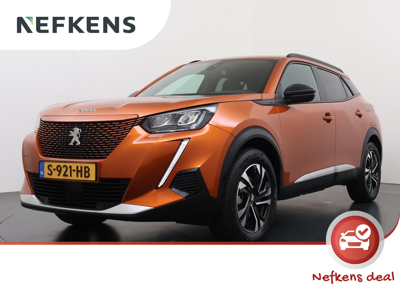 Peugeot e-2008 - SUV Allure Pack 50 kWh 136pk | Navigatie via Apple Carplay en Android auto | Camera achter - AutoWereld.nl