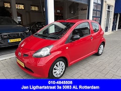 Toyota Aygo - 1.0-12V NIEUWE APK 4-2027 NIEUWE APK/NIEUWE REMMEN