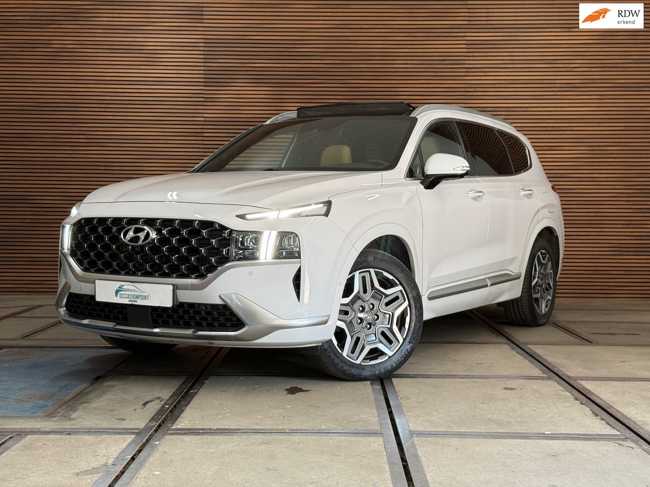 Hyundai Santa Fe - 1.6 T-GDI PHEV Premium Sky 7p. | Full Option | Pano | HuD | ACC | Park Assist | 360 | Trek - AutoWereld.nl