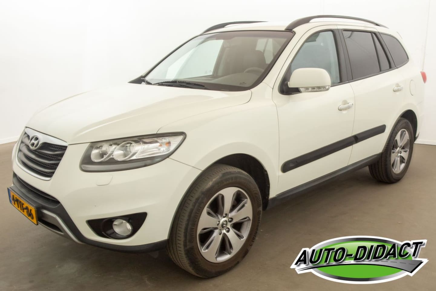 Hyundai Santa Fe - 2.2 CRDi Automaat Clima 145 kW - AutoWereld.nl