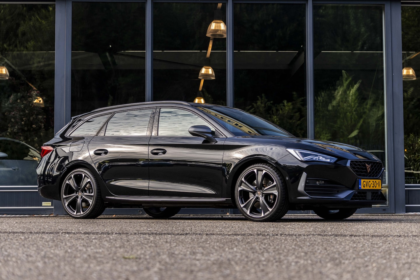 CUPRA Leon Sportstourer - 1.4 e-Hybrid VZ Adrenaline - AutoWereld.nl