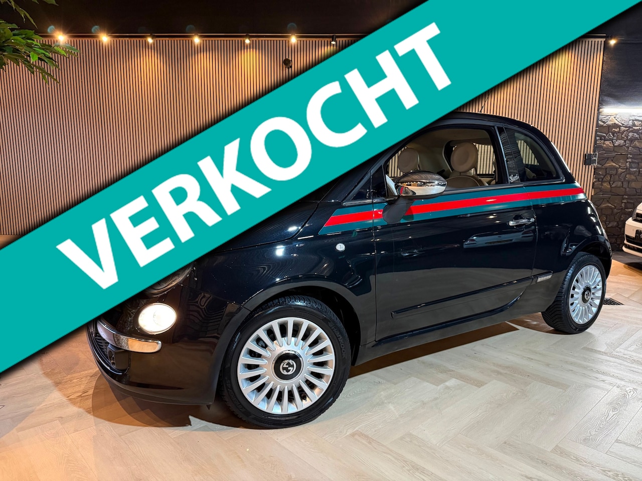 Fiat 500 - Gucci | Uniek | Carplay | Pano - AutoWereld.nl