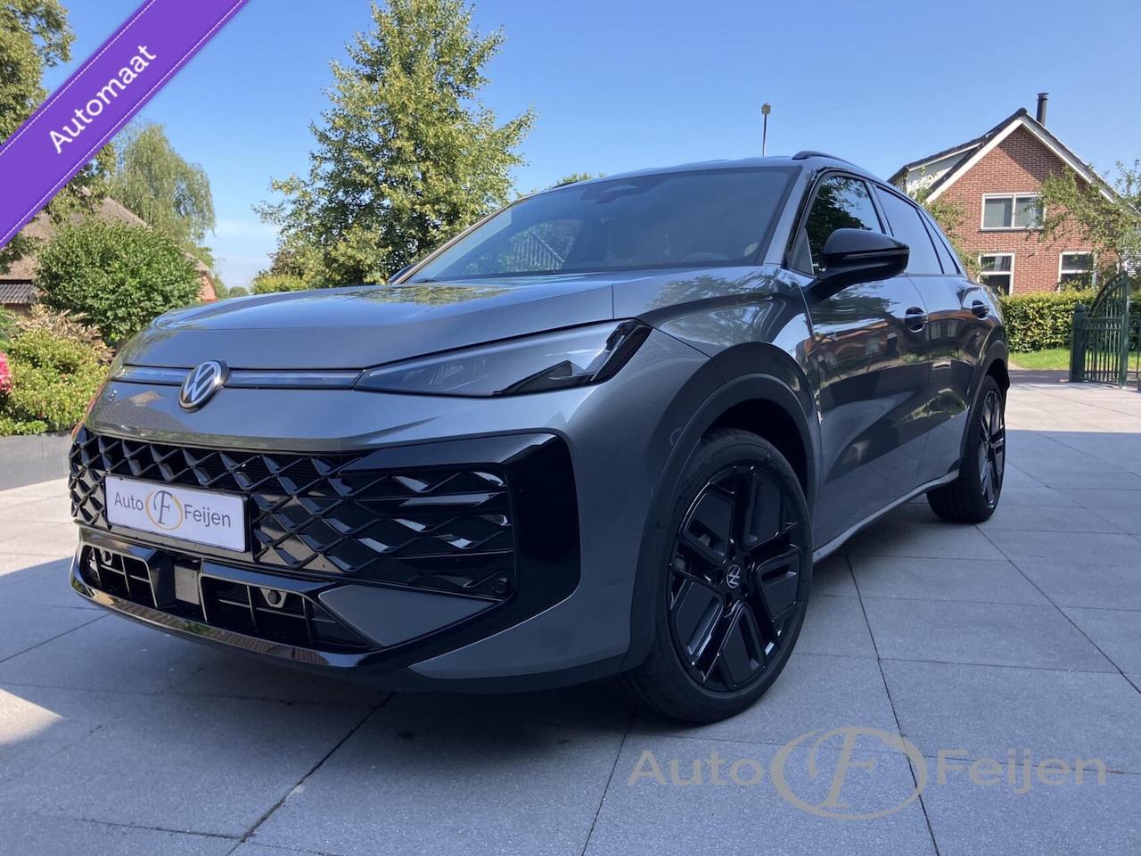Volkswagen T-Roc - 1.5 eTsi R-Line DSG First Edition BLACK STYLE , ELKT HAAK , - AutoWereld.nl