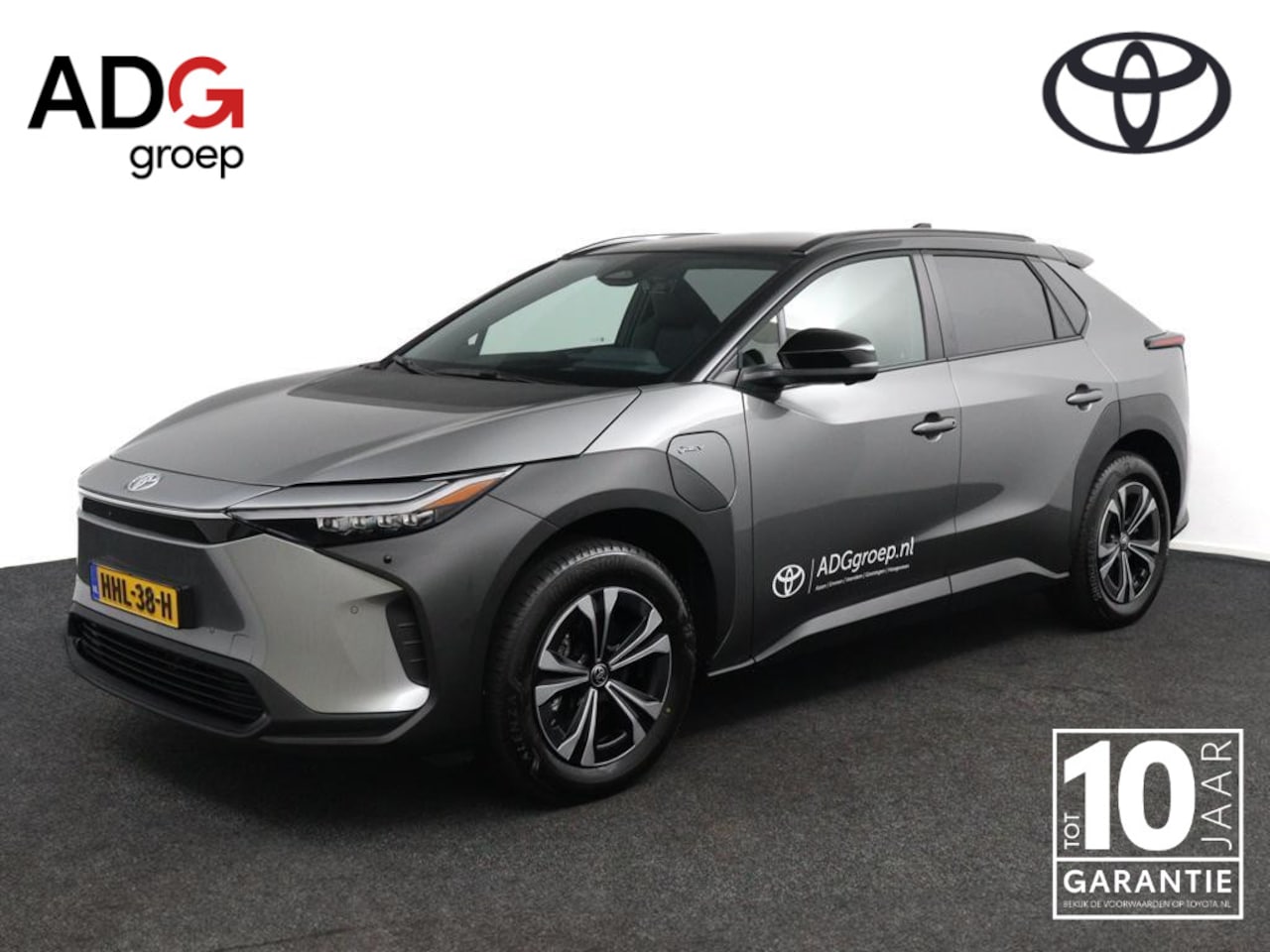 Toyota bZ4X - Dynamic 71 kWh Bi-Tone + Panoramisch dak - AutoWereld.nl