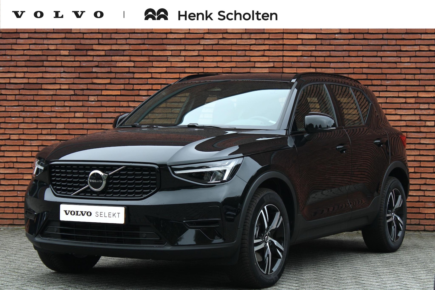 Volvo XC40 - B4 Plus Dark | Trekhaak | Verwarmbare voorstoelen en stuurwiel |  Adaptieve cruise control - AutoWereld.nl