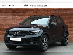 Volvo XC40 - B4 Plus Dark | Trekhaak | Verwarmbare voorstoelen en stuurwiel | Adaptieve cruise control