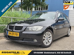 BMW 3-serie Touring - 320i Business Line Navi/Airco/Cruise ✅