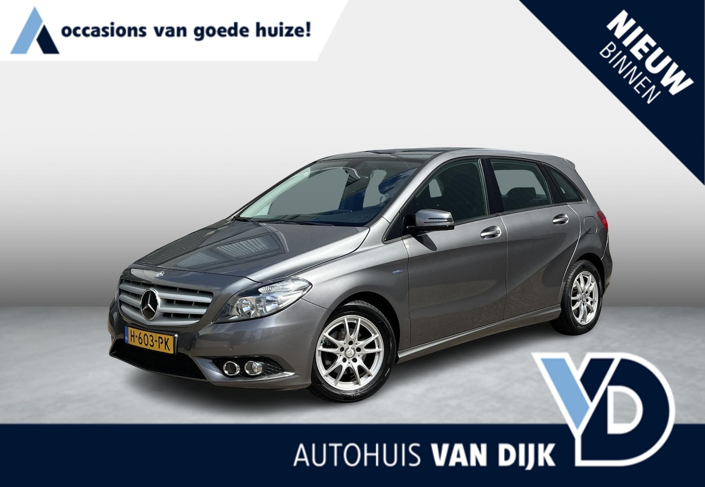 Mercedes-Benz B-klasse - 180 Navi / Trekhaak / Parkeer assistent / stoelverwarming - AutoWereld.nl