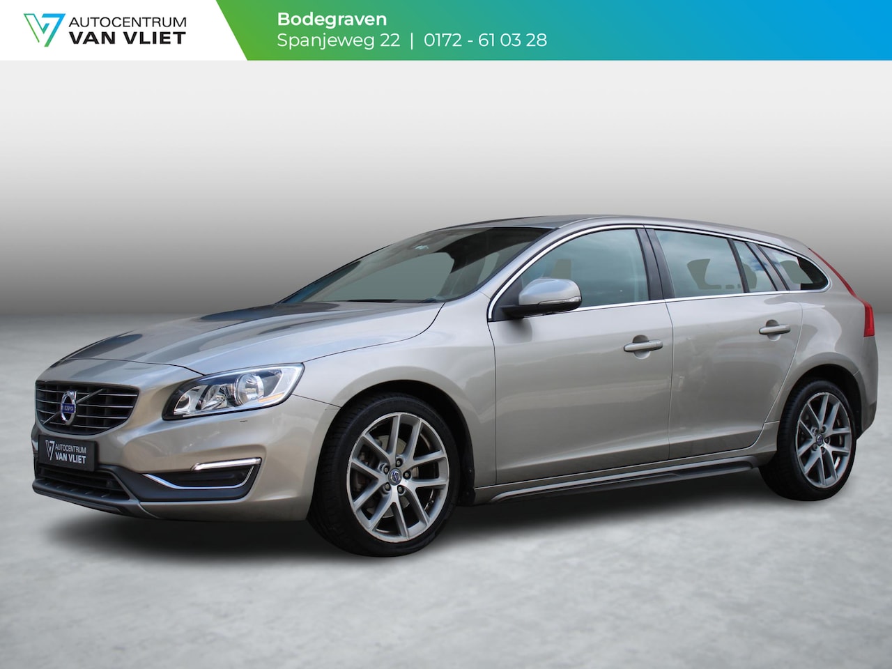 Volvo V60 - 2.0 T5 Summum | CRUISE CONTROL | ACHTERUITRIJ CAMERA | - AutoWereld.nl