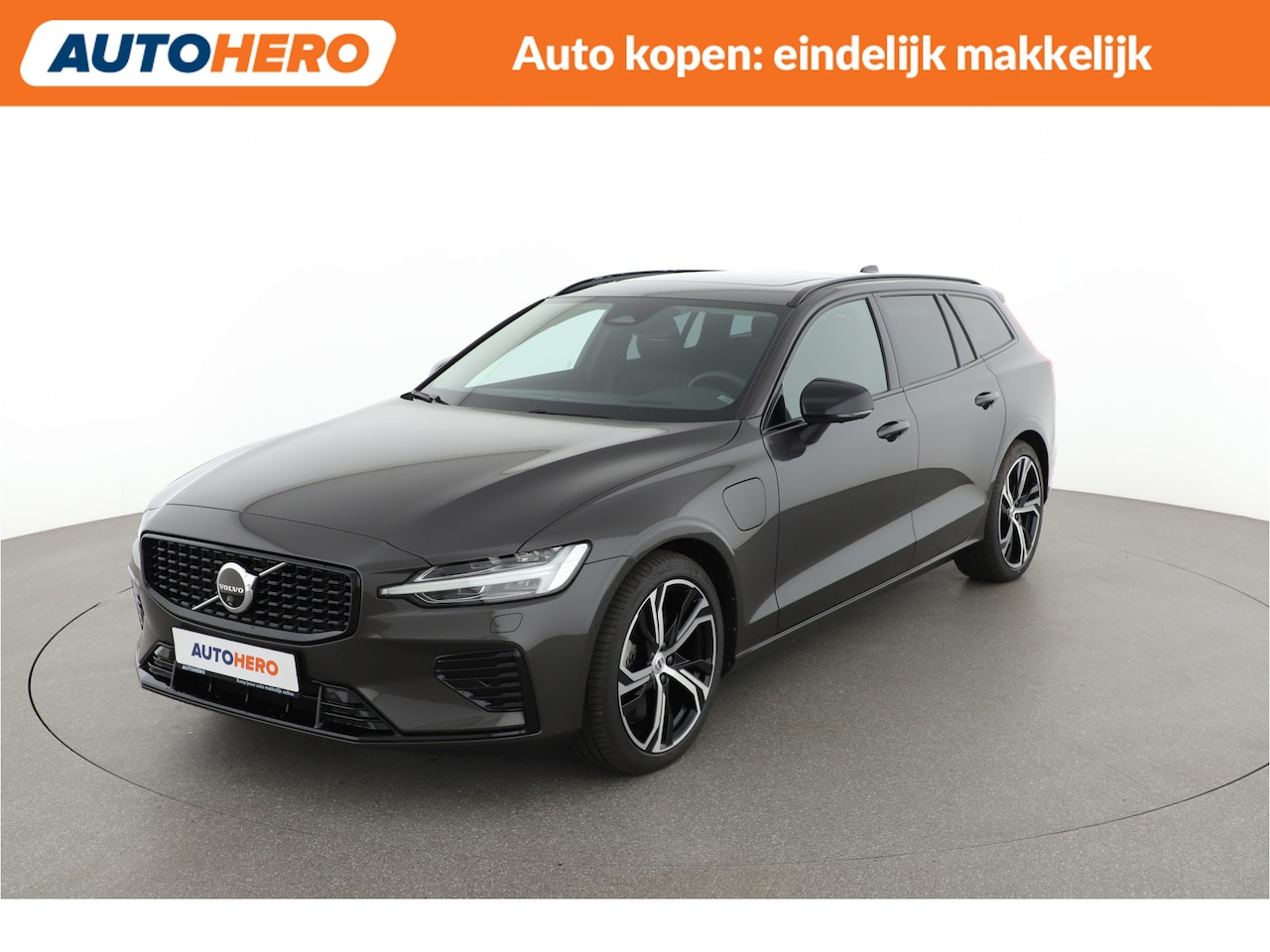 Volvo V60 - 2.0 T6 Plug-in hybrid AWD Essential Edition UG33619 - AutoWereld.nl