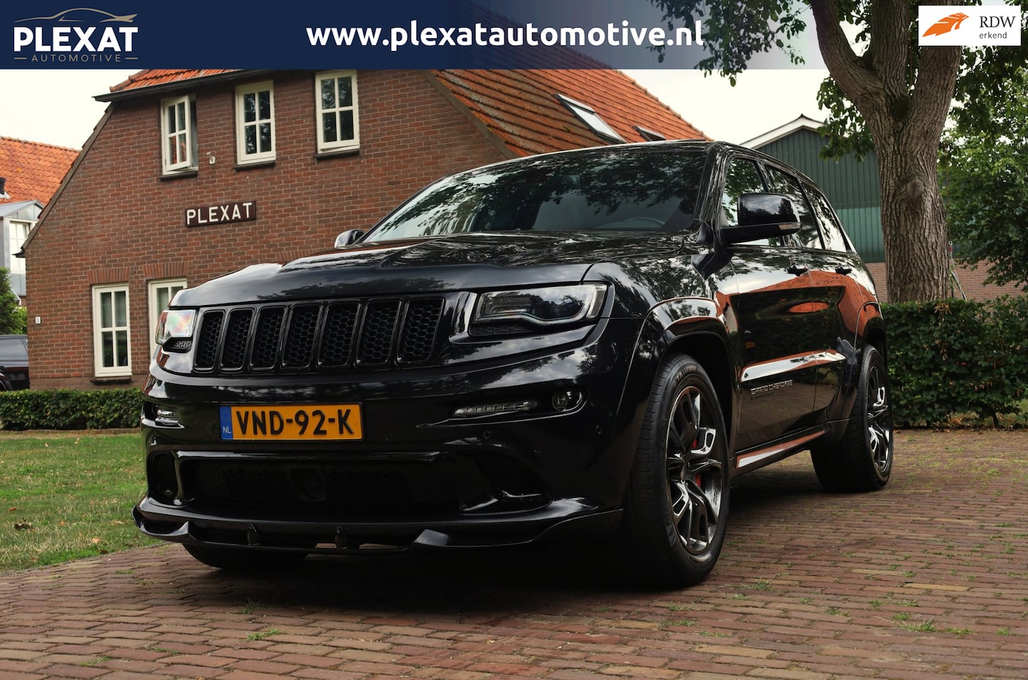 Jeep Grand Cherokee - 6.4 V8 SRT8 Aut. | Grijs Kenteken | LPG-3 | Schuif-Kanteldak | Uniek | Historie | Facelift - AutoWereld.nl