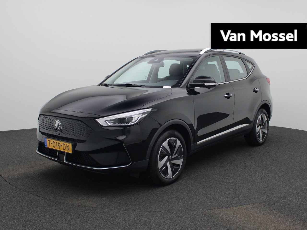 MG MG ZS EV - Long Range Luxury 70 kWh | Panoramadak | Leder | Apple Carplay - Android Auto | Led Verlic - AutoWereld.nl