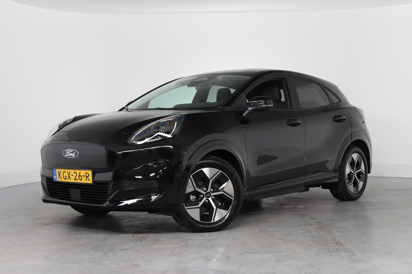 Ford Puma Gen-E - 44 kWh | Winterpack | Cruise Control | Camera | CarPlay | - AutoWereld.nl