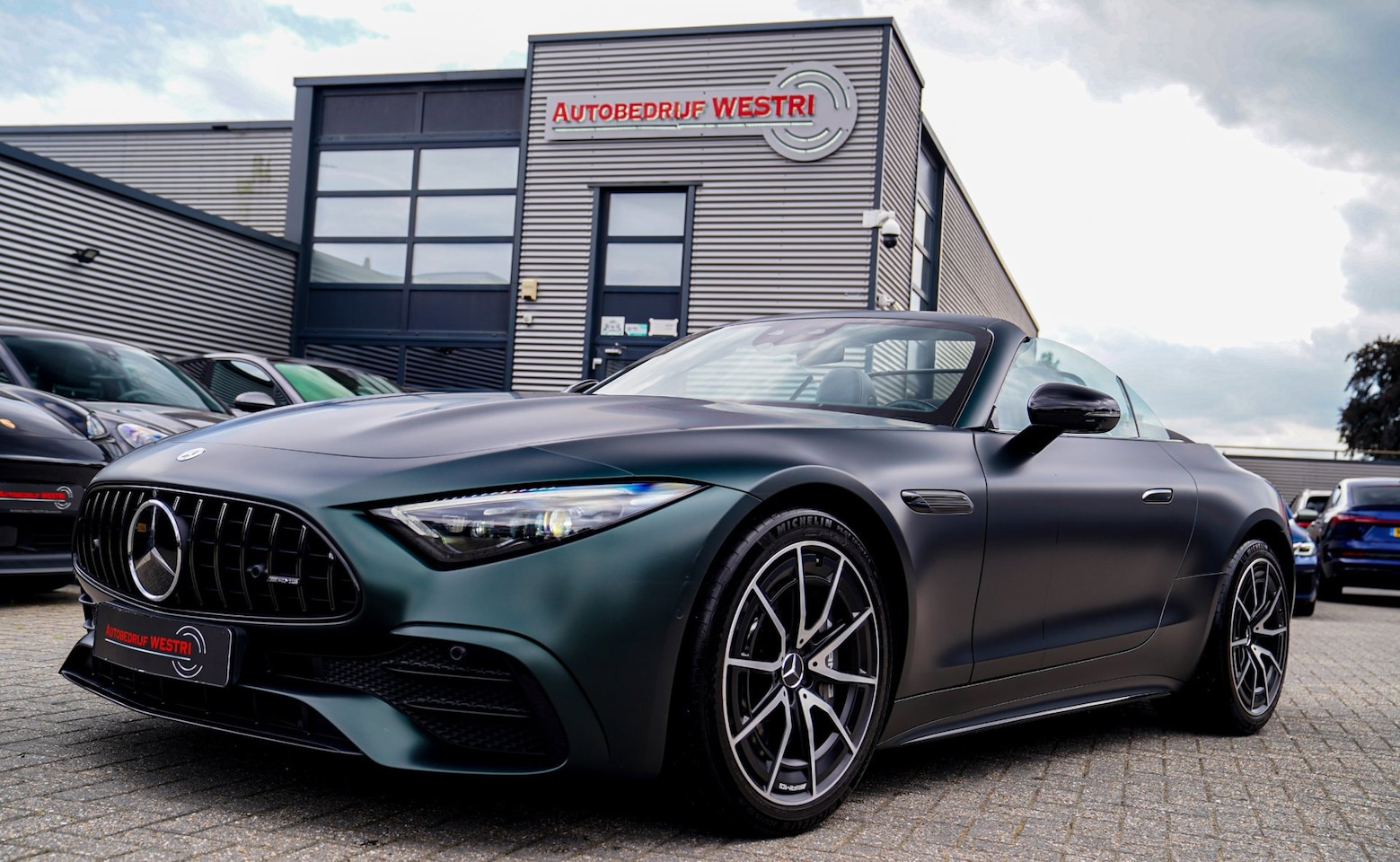 Mercedes-Benz SL-klasse Roadster - AMG 43 | Burmester | Digital Light | Parktronic | Sport uitlaat | Stoelkoeling | Nekverwar - AutoWereld.nl