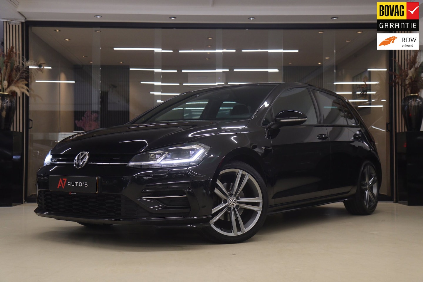 Volkswagen Golf - 1.4 TSI Highline Business 3X R-LINE Sfeerver/Stoelver/Parkpilot/Vol - AutoWereld.nl