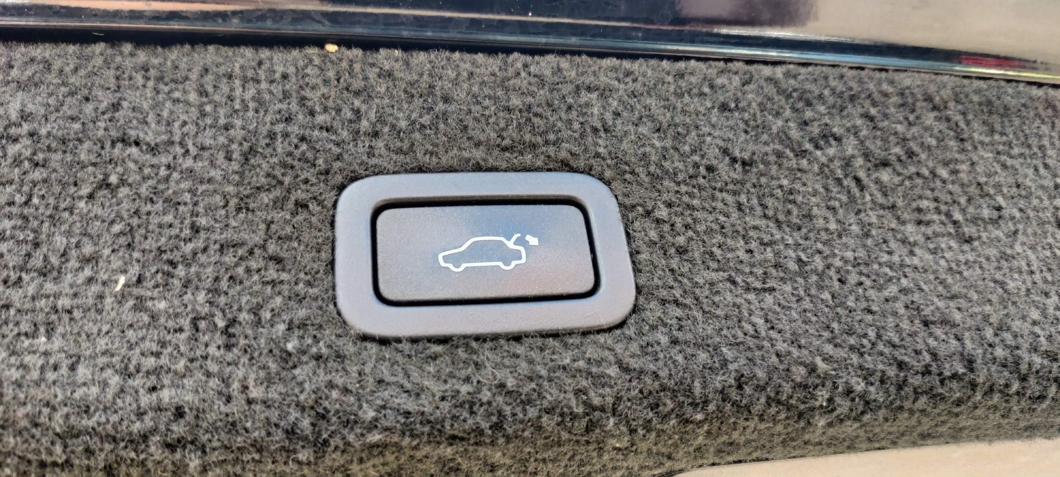 Volvo V70 - 2.0T Summum Lederen bekleding, airco, cruise control.