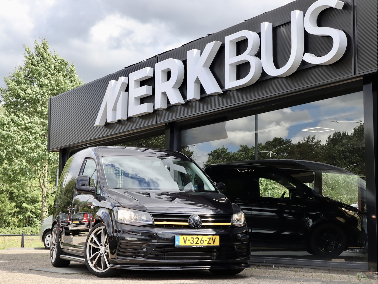 Volkswagen Caddy - 2.0 TDI 150PK EDITION - AutoWereld.nl