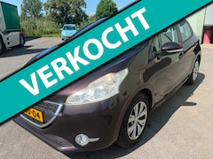 Peugeot 208 - 1.2 VTi 5 Deurs/Airco/Panoramadalk/ Gr Scherm