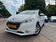 Peugeot 208 - 1.2 VTi Allure A-C Elek Pakket Pano Navi Cruise