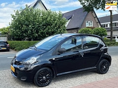 Toyota Aygo - 1.0-12V Access 5 deurs NL-AUTO-NAP