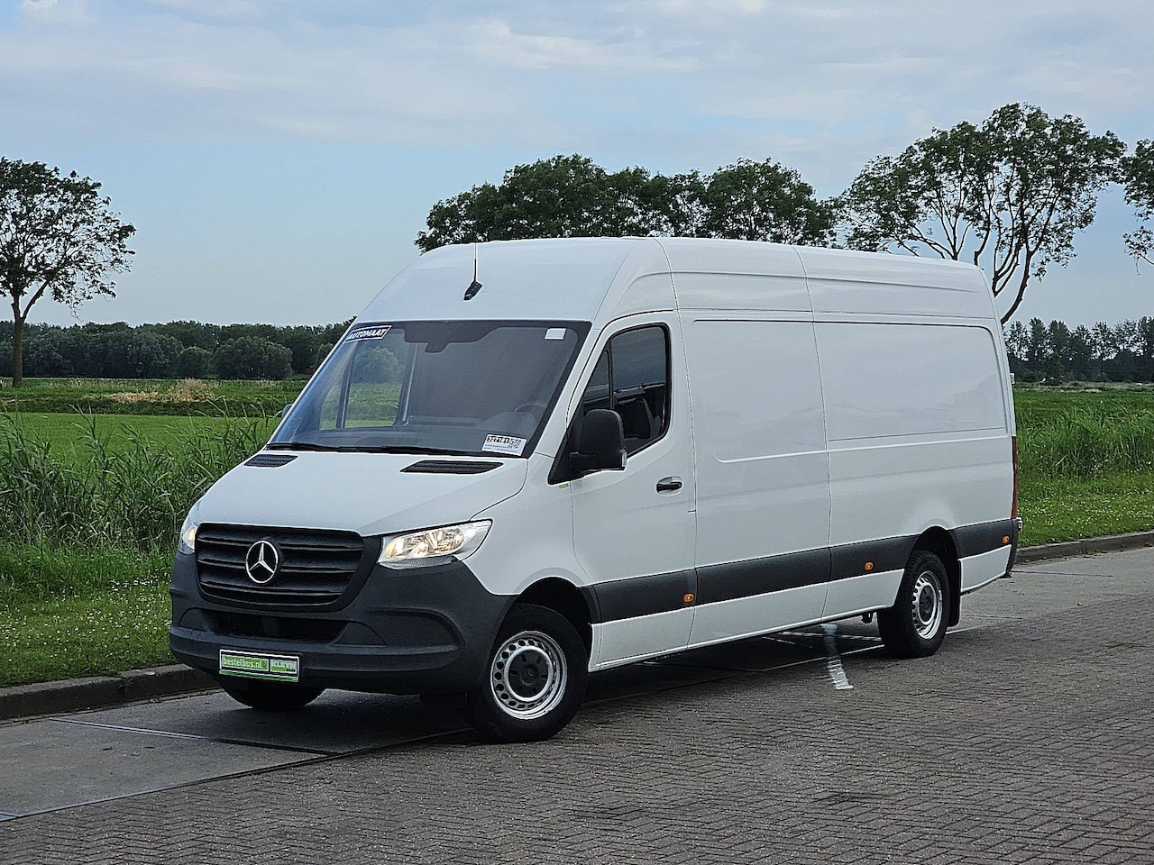 Mercedes-Benz Sprinter - 317 1.9 CDI L3H2 Mbux7 Automaat Airco Camera 170Pk Euro6 - AutoWereld.nl